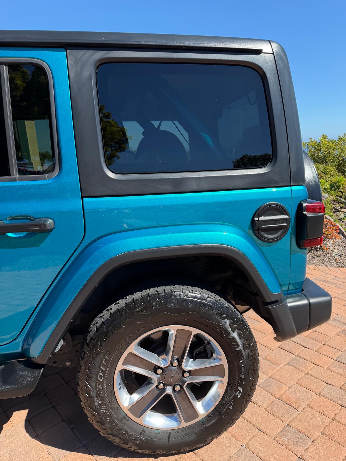 Used 2020 Jeep Wrangler Unlimited Sahara w/ Safety Group AWD/4WD image 9