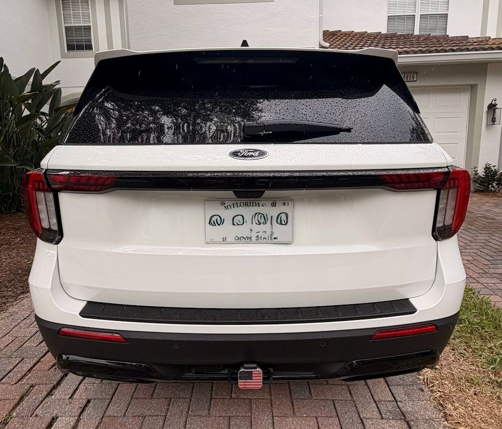 Used 2025 Ford Explorer ST-Line RWD image 6