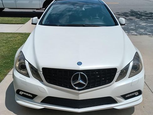 Used 2010 Mercedes-Benz E 550 Coupe image 2