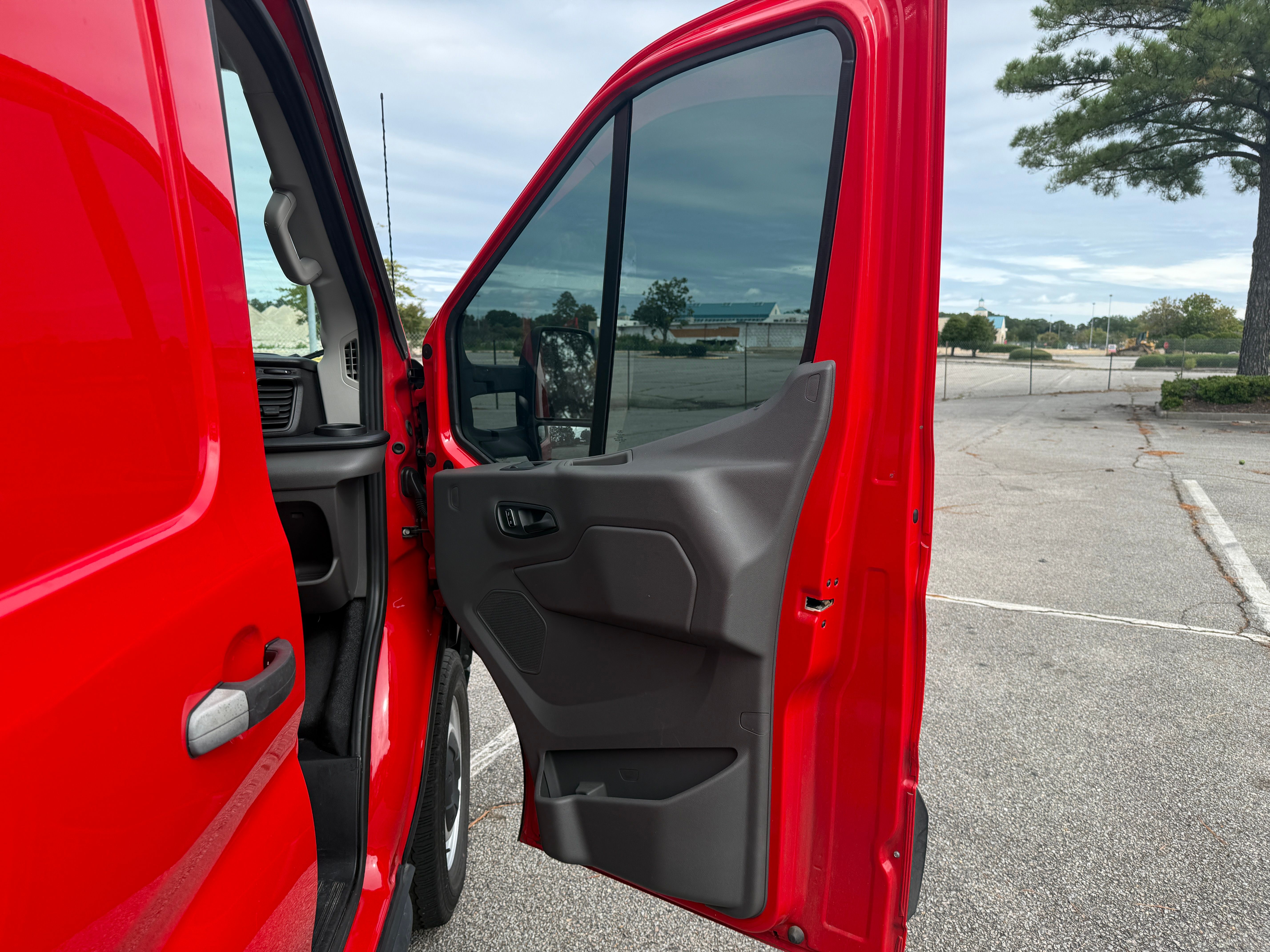 Used 2024 Ford Transit 250 148 High Roof Extended w/ Load Area Protection Package RWD image 16