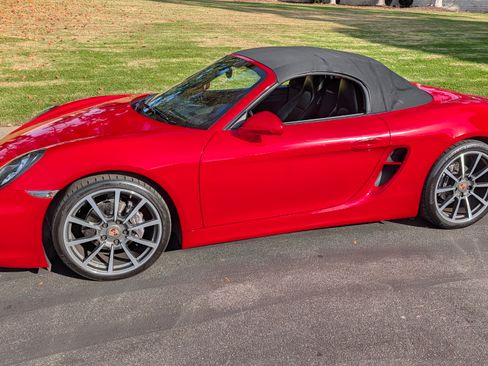Used 2014 Porsche Boxster image 2