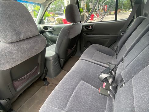 Used 2003 Hyundai Santa Fe LX FWD image 12