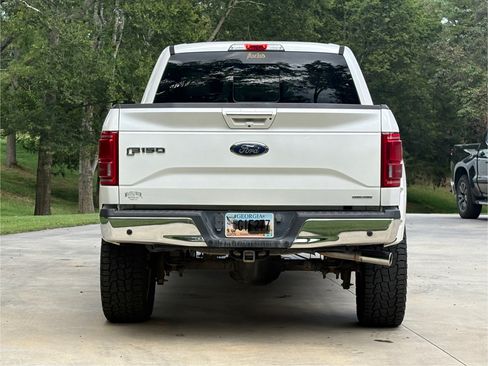 Used 2015 Ford F150 Lariat image 2