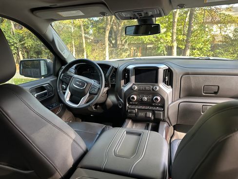 Used 2020 GMC Sierra 1500 SLT w/ SLT Premium Plus Package image 4