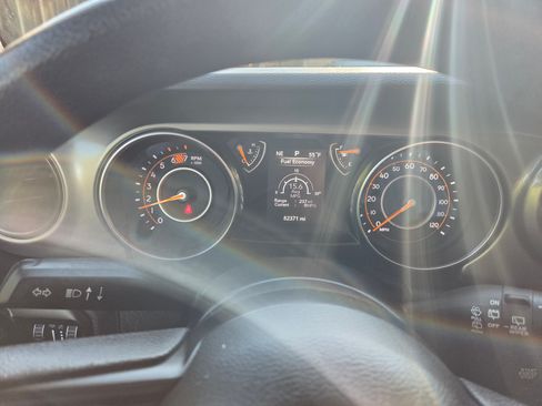 Used 2021 Jeep Wrangler Unlimited Sport image 14