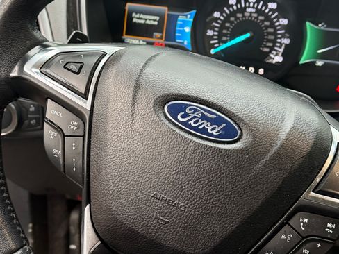 Used 2020 Ford Fusion Titanium AWD/4WD image 2