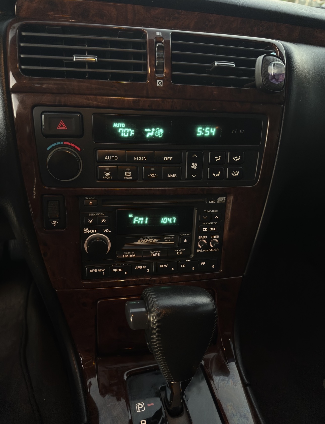 Used 1998 INFINITI Q45 RWD image 12