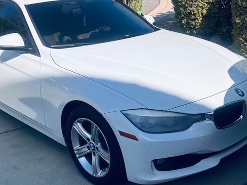 Used 2014 BMW 320i Sedan image 1