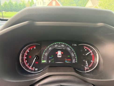 Used 2024 Toyota RAV4 XLE Premium w/ Weather Package AWD/4WD image 9