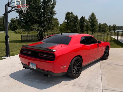 Used 2016 Dodge Challenger R/T Plus RWD image 5