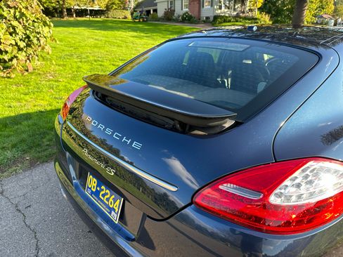 Used 2010 Porsche Panamera 4S image 5