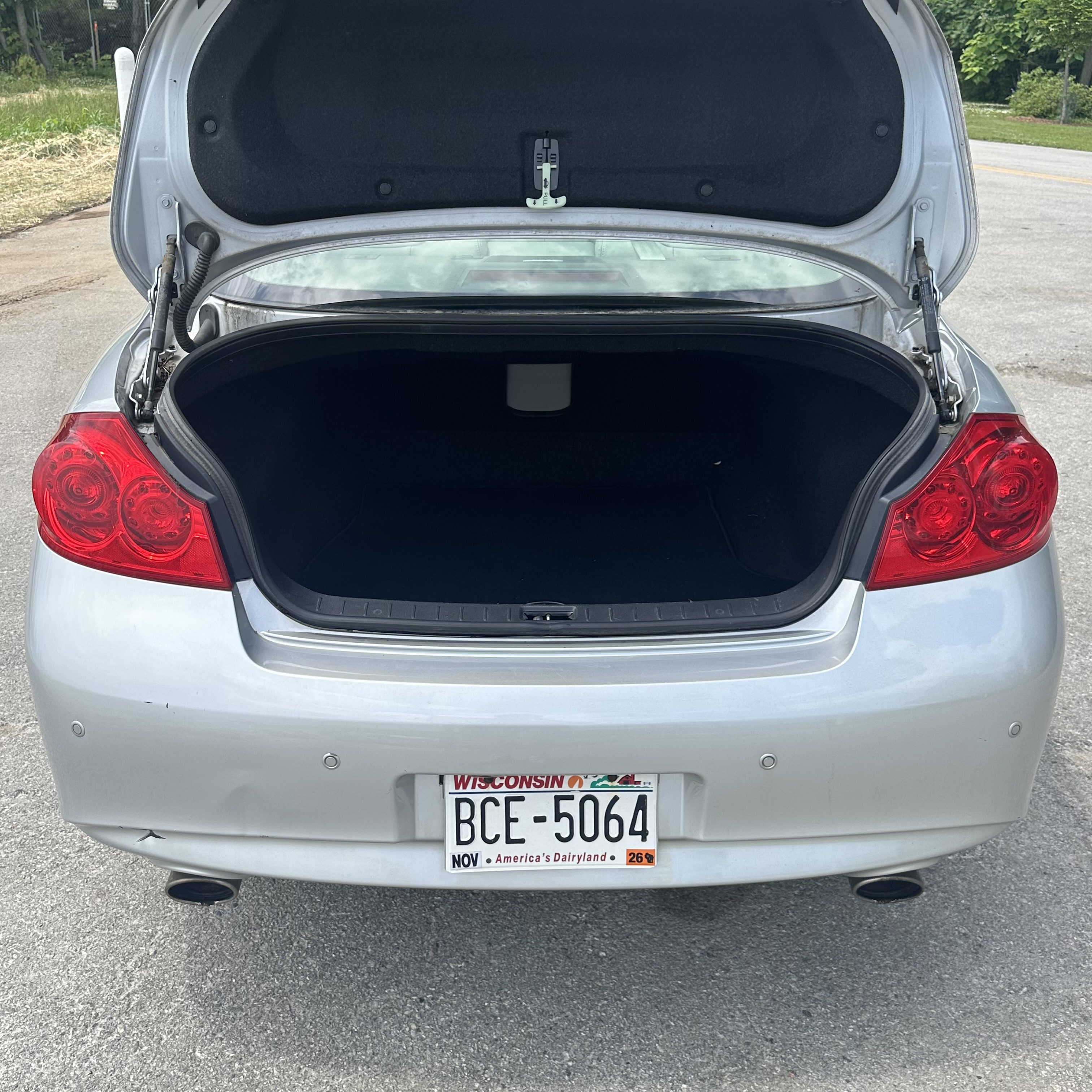 Used 2013 INFINITI G37 x Sedan w/ Premium Pkg AWD/4WD image 11