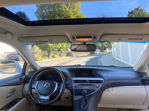 Used 2013 Lexus RX 450h FWD image 9