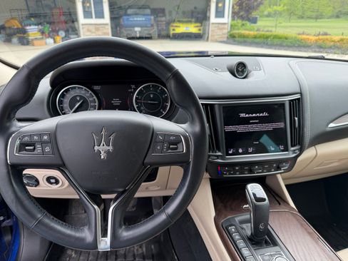Used 2022 Maserati Levante GT AWD/4WD image 14