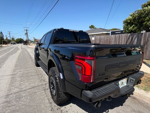 Used 2025 Ford F150 Raptor w/ Equipment Group 803A Raptor R AWD/4WD image 10