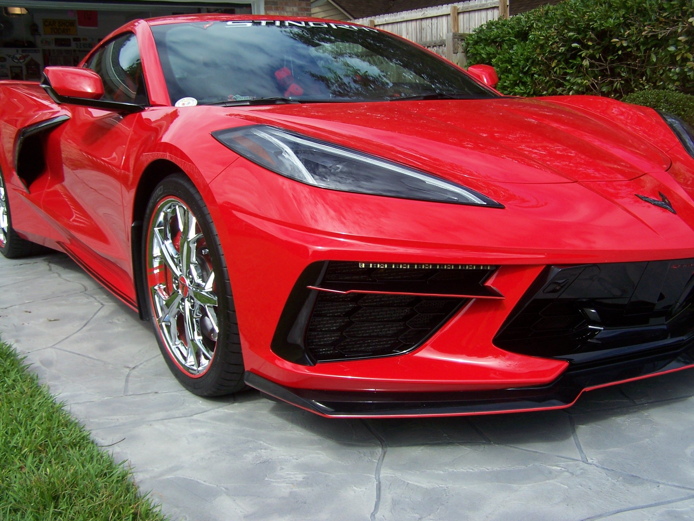 Used 2020 Chevrolet Corvette Stingray Premium Cpe w/ 3LT Preferred Equipment Group RWD image 2