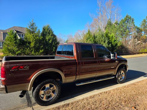 Used 2007 Ford F250 King Ranch image 4