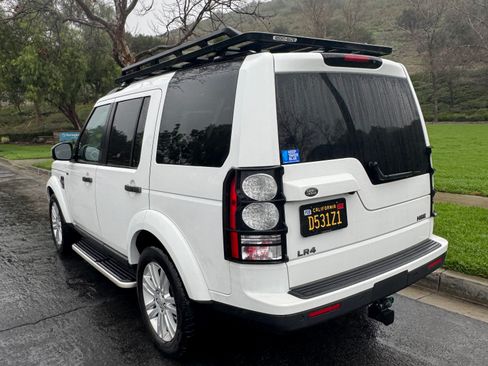 Used 2015 Land Rover LR4 HSE image 6