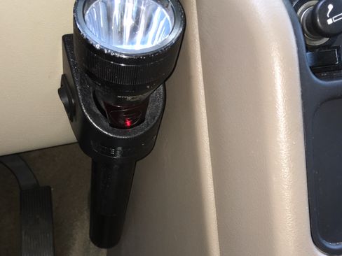 Used 2006 Chevrolet Tahoe Z71 w/ Z71 Preferred Equipment Group AWD/4WD image 18