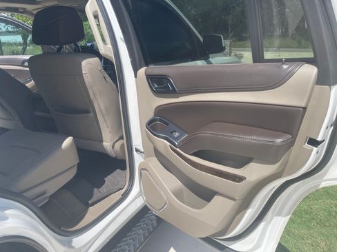Used 2017 Chevrolet Tahoe LT AWD/4WD image 6