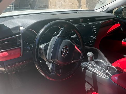Used 2019 Toyota Camry XSE w/ Driver Assist Package FWD image 9