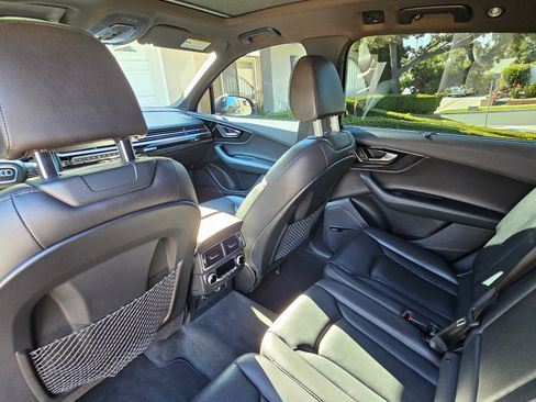 Used 2019 Audi Q7 3.0T Prestige w/ Prestige Package image 26