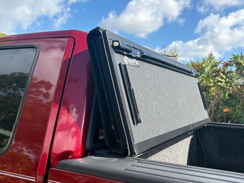 Used 2013 Ford F150 Lariat w/ Lariat Chrome Pkg image 9