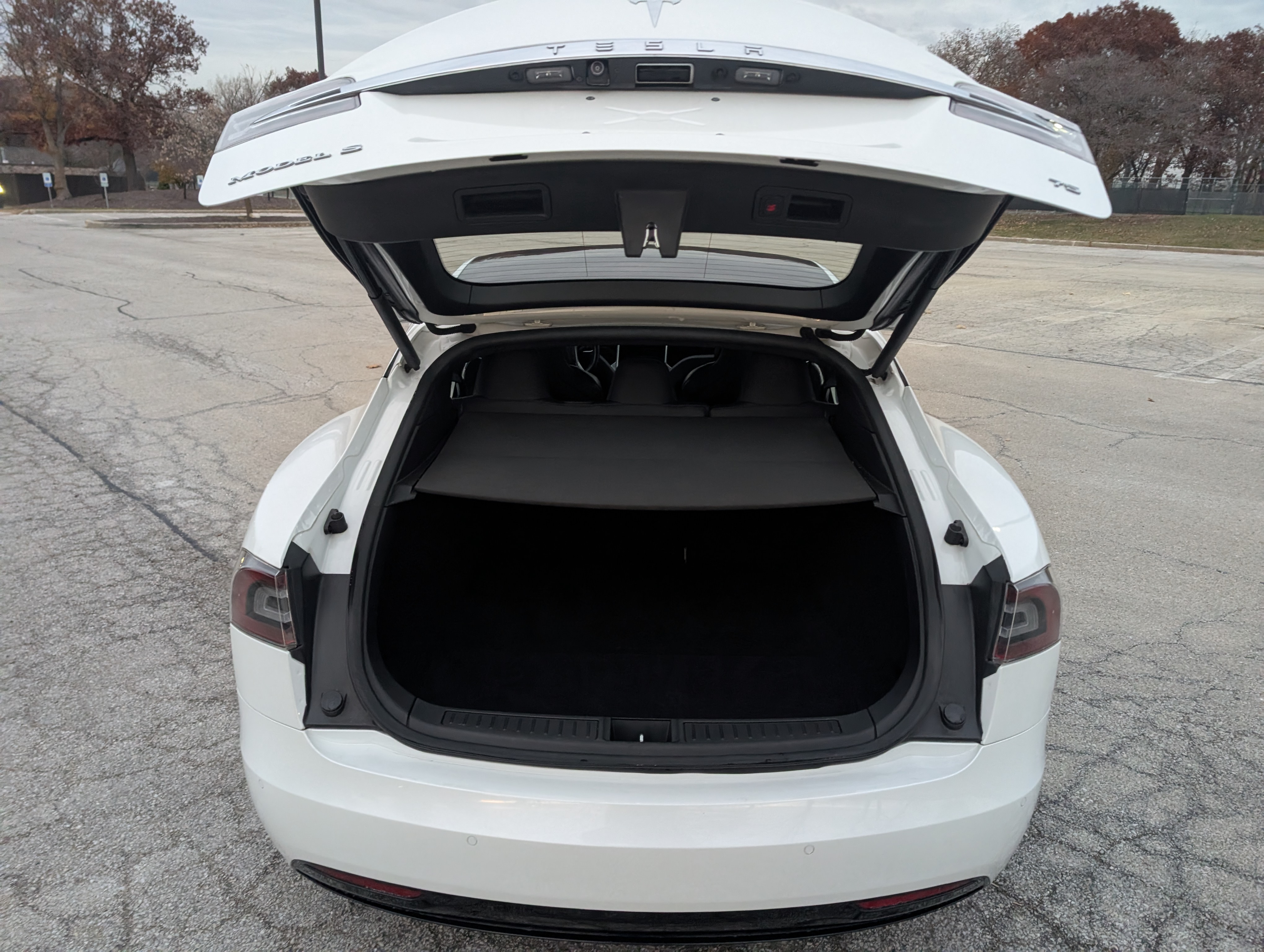 Used 2017 Tesla Model S 75 RWD image 9