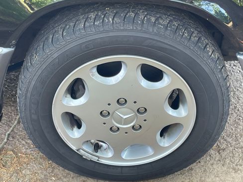 Used 1994 Mercedes-Benz E 320 Convertible image 20