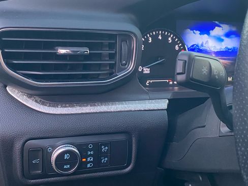 Used 2022 Ford Explorer Timberline image 12