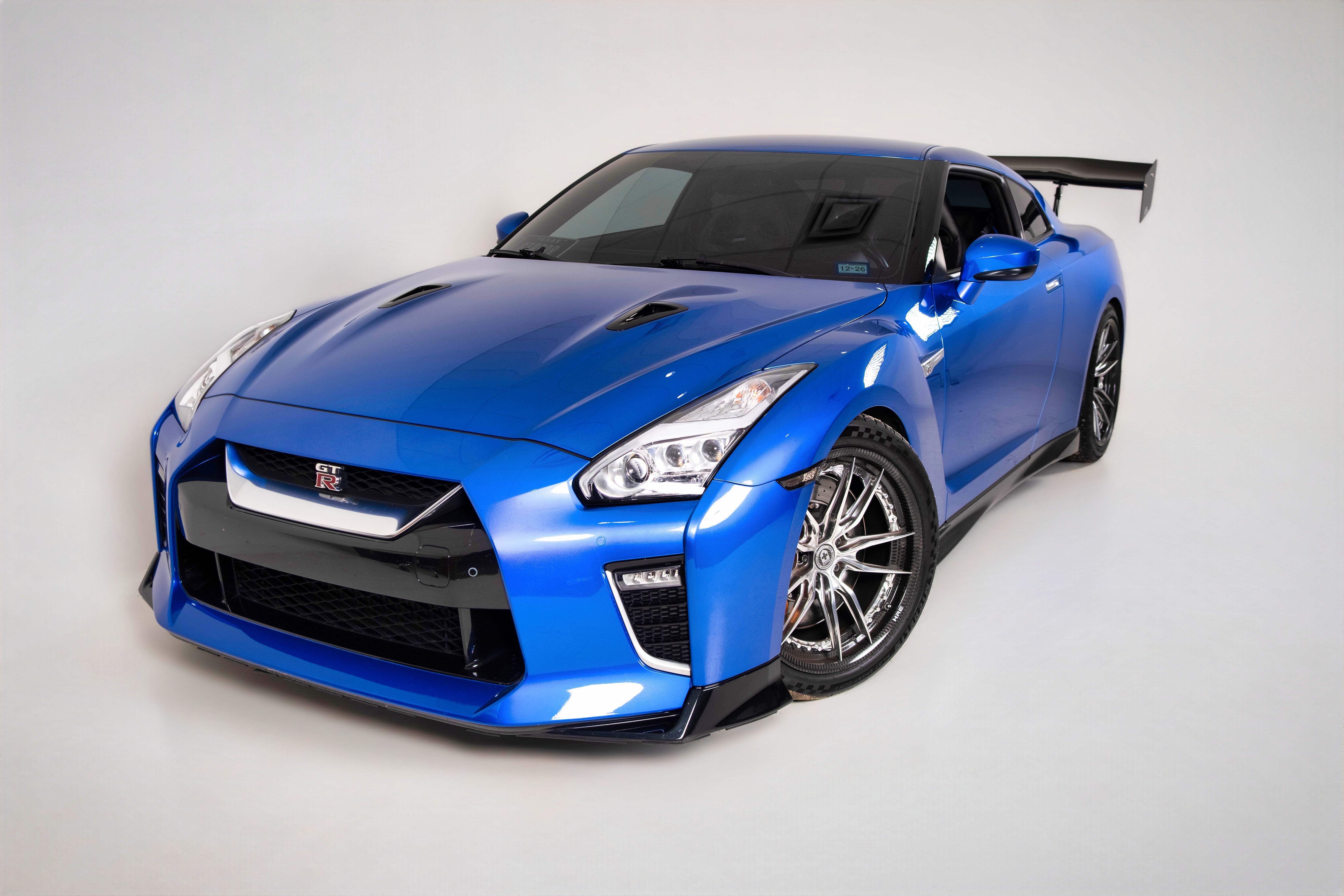 Used 2021 Nissan GT-R Premium AWD/4WD image 2