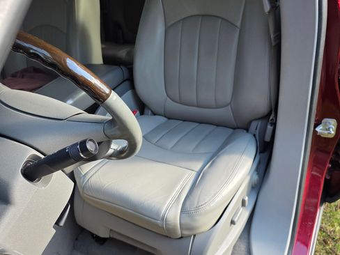 Used 2015 Buick Enclave Leather image 19