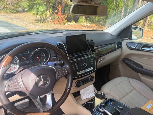 Used 2018 Mercedes-Benz GLE 350 image 9