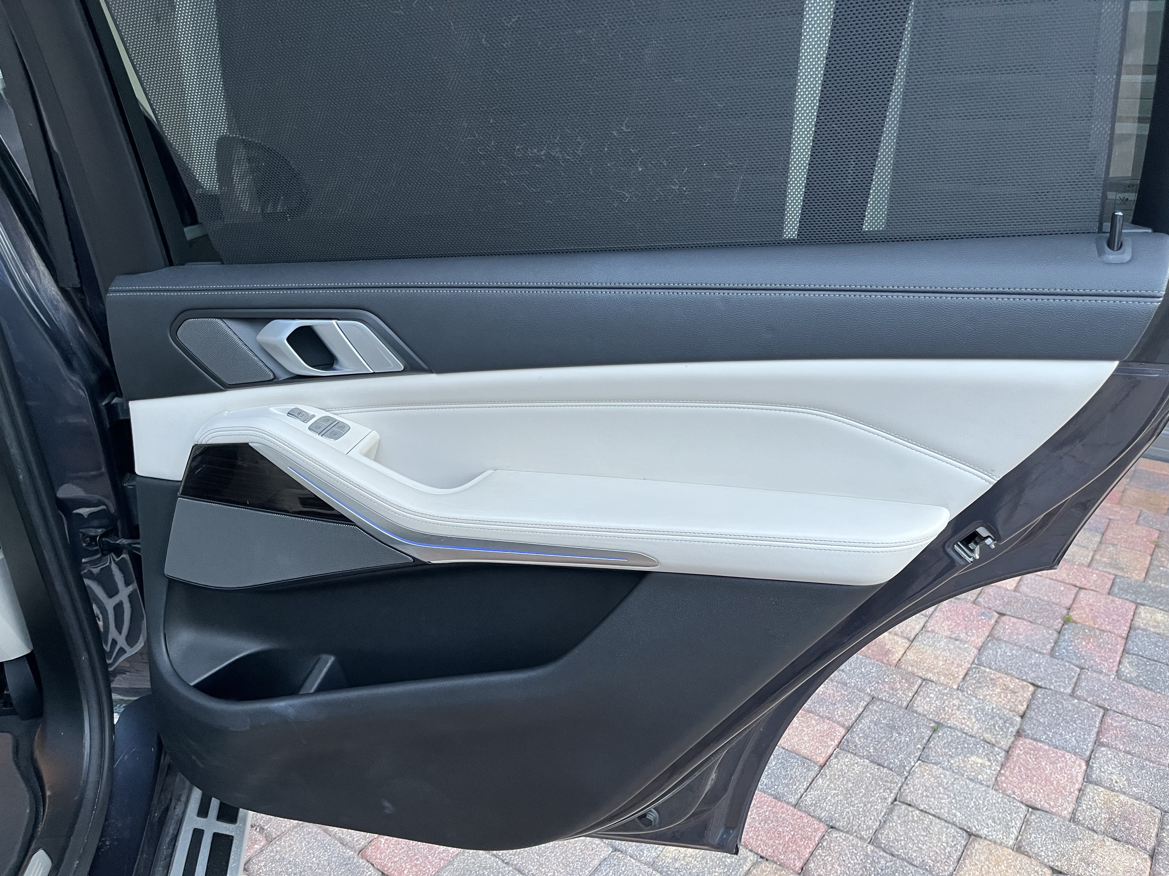 Used 2019 BMW X7 xDrive40i w/ Premium Package AWD/4WD image 17