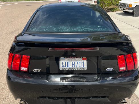 Used 2001 Ford Mustang GT RWD image 8