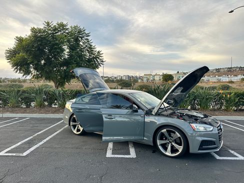 Used 2019 Audi S5 Premium Plus w/ Premium Plus image 2