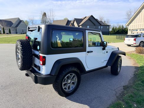 Used 2014 Jeep Wrangler Rubicon w/ Dual Top Group image 8