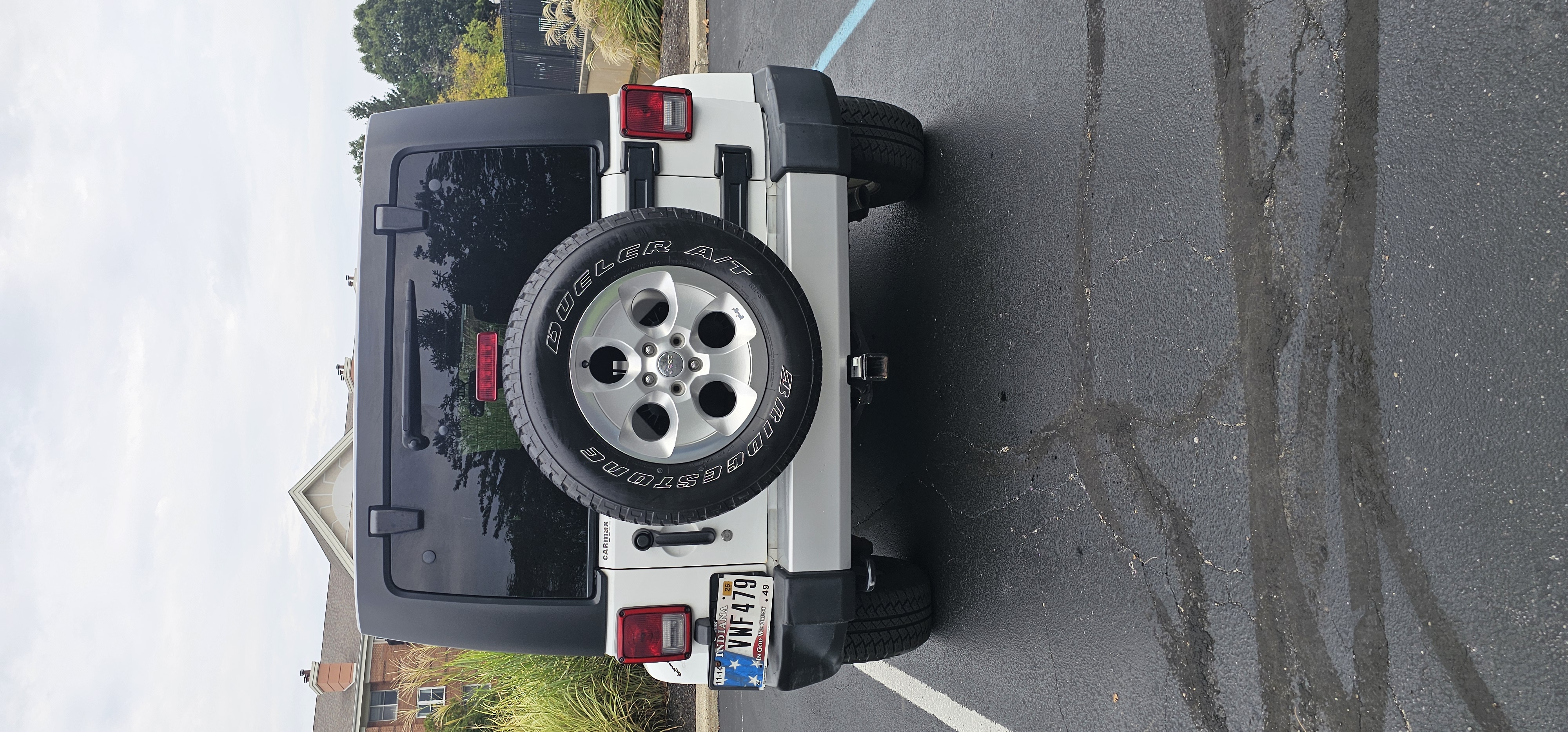 Used 2014 Jeep Wrangler Unlimited Sahara w/ Dual Top Group AWD/4WD image 5