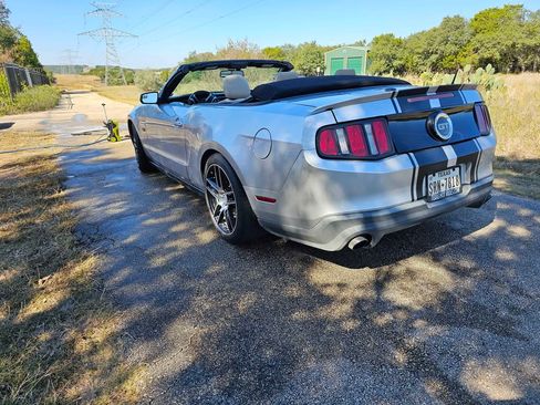 Used 2011 Ford Mustang GT Premium w/ Comfort Pkg image 6