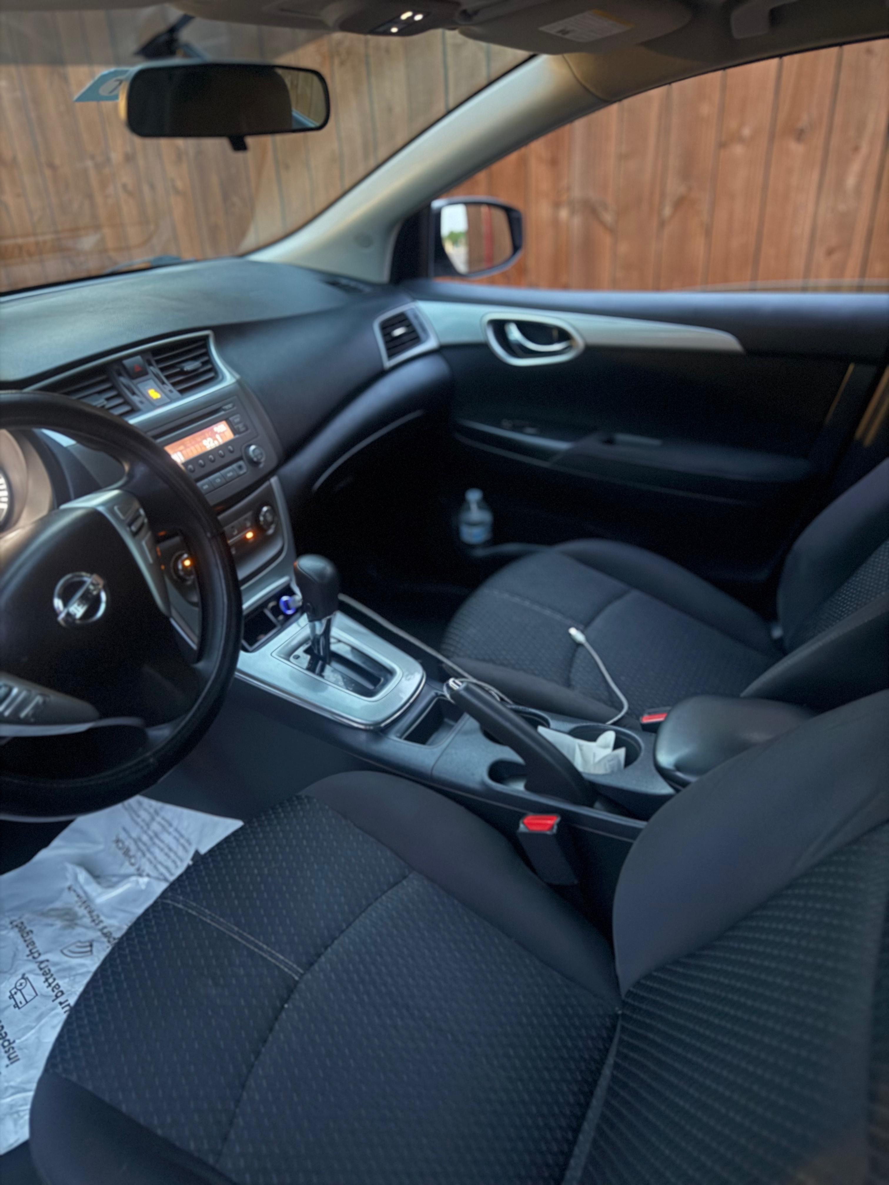Used 2013 Nissan Sentra SR FWD image 9
