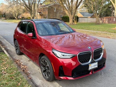 Used 2025 BMW X3 xDrive30i w/ Premium Package image 1