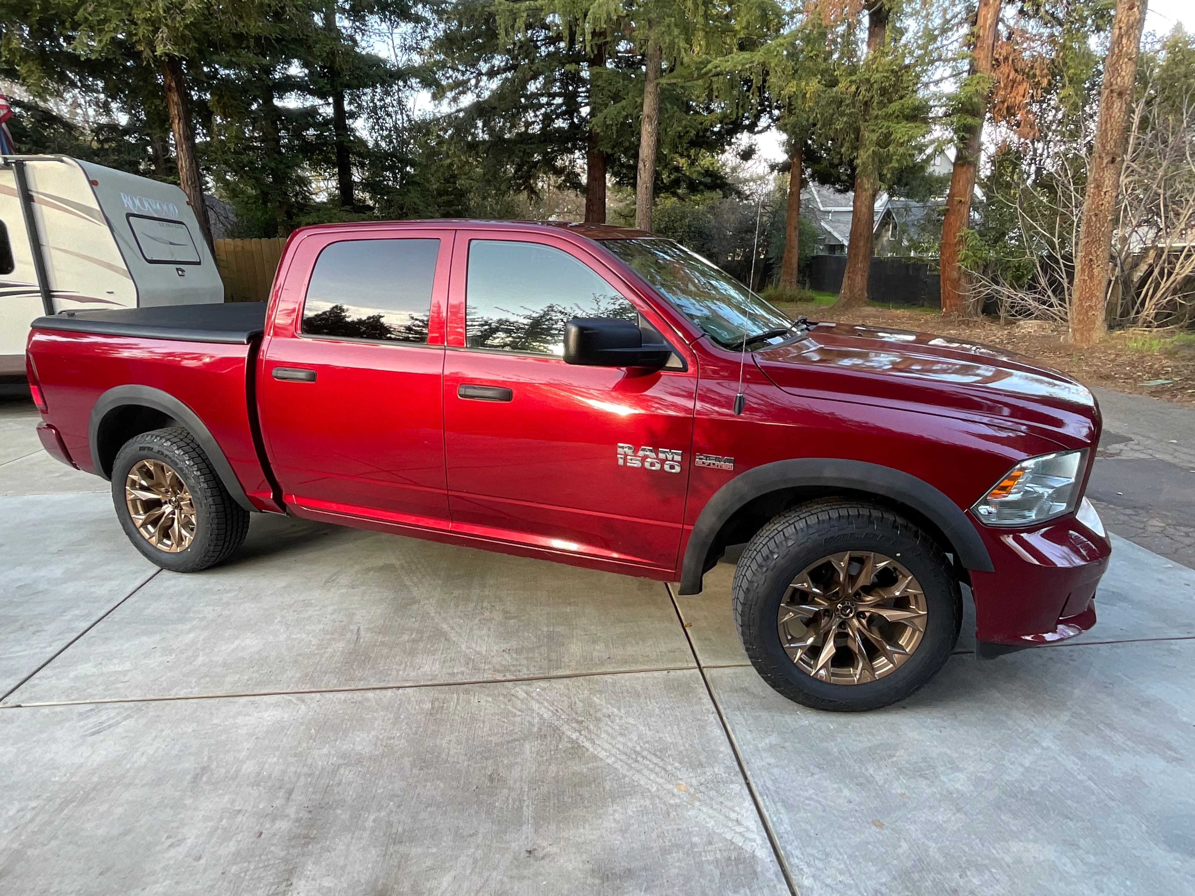 Used 2015 RAM 1500 Express RWD image 8