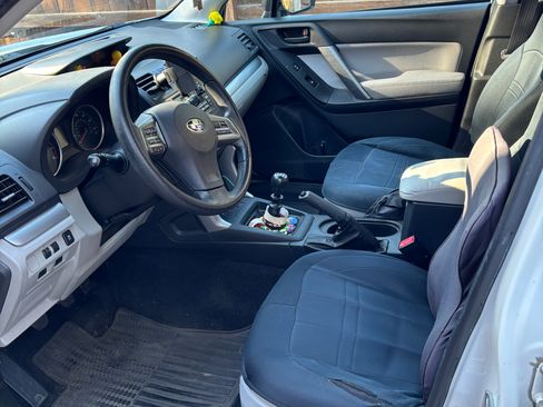 Used 2015 Subaru Forester 2.5i AWD/4WD image 15