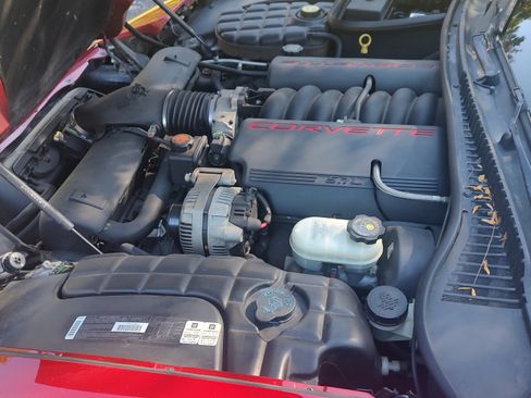 Used 1999 Chevrolet Corvette Convertible w/ Performance Handling Pkg image 9