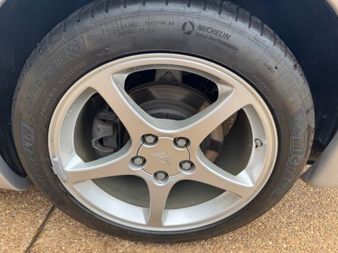 Used 2000 Chevrolet Corvette Coupe image 8