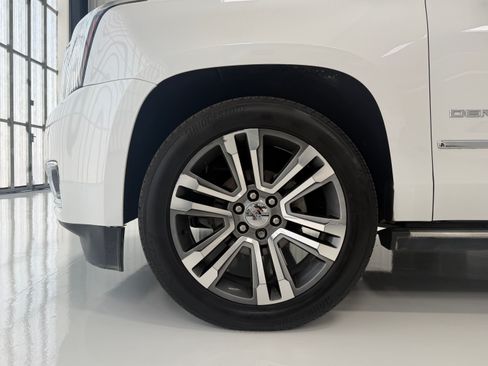 Used 2018 GMC Yukon XL Denali w/ Denali Ultimate Package AWD/4WD image 13