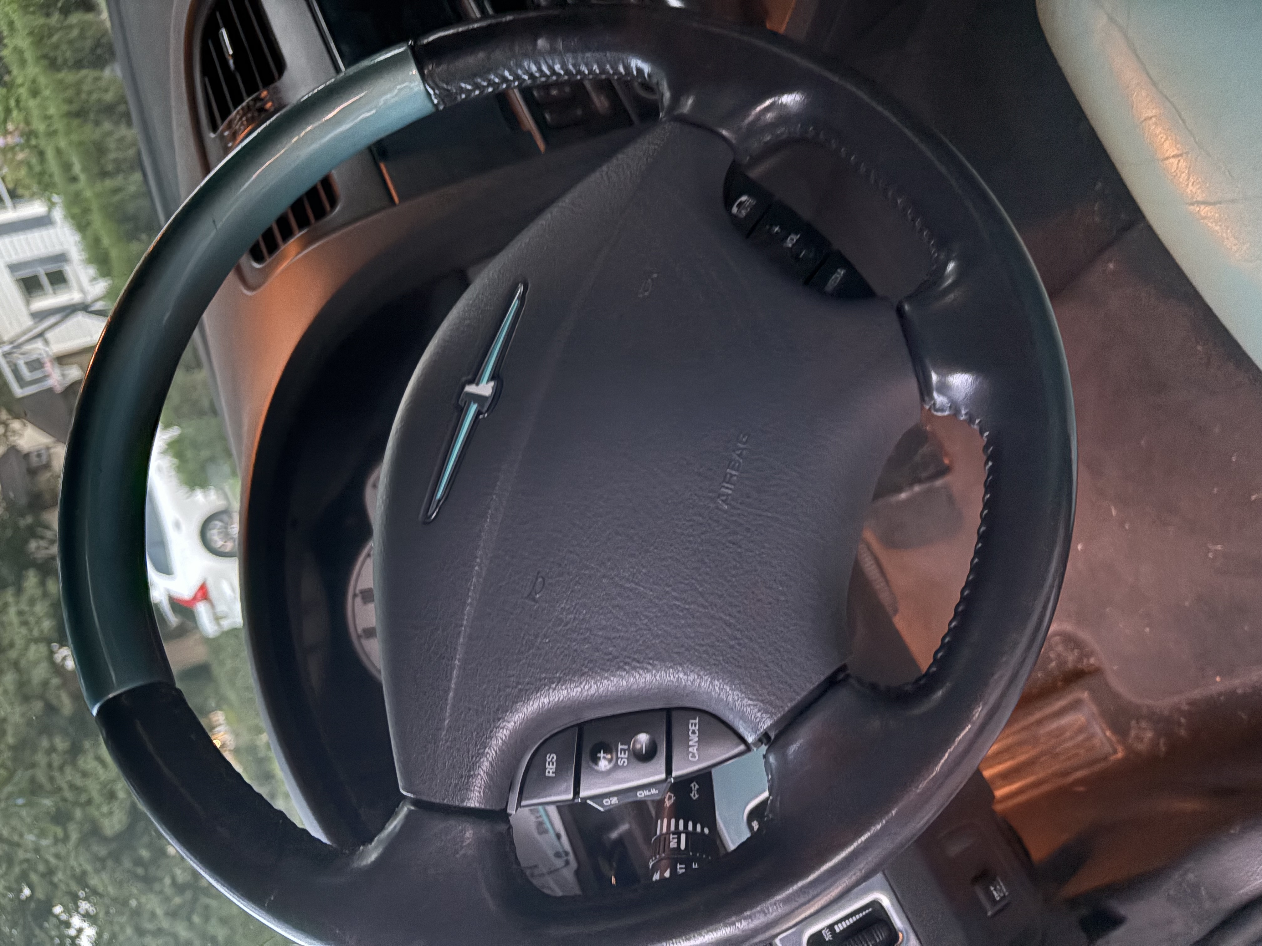 Used 2002 Ford Thunderbird RWD image 12