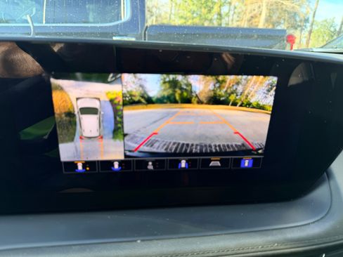 Used 2025 Buick Encore GX Sport Touring w/ Experience Buick Package image 5