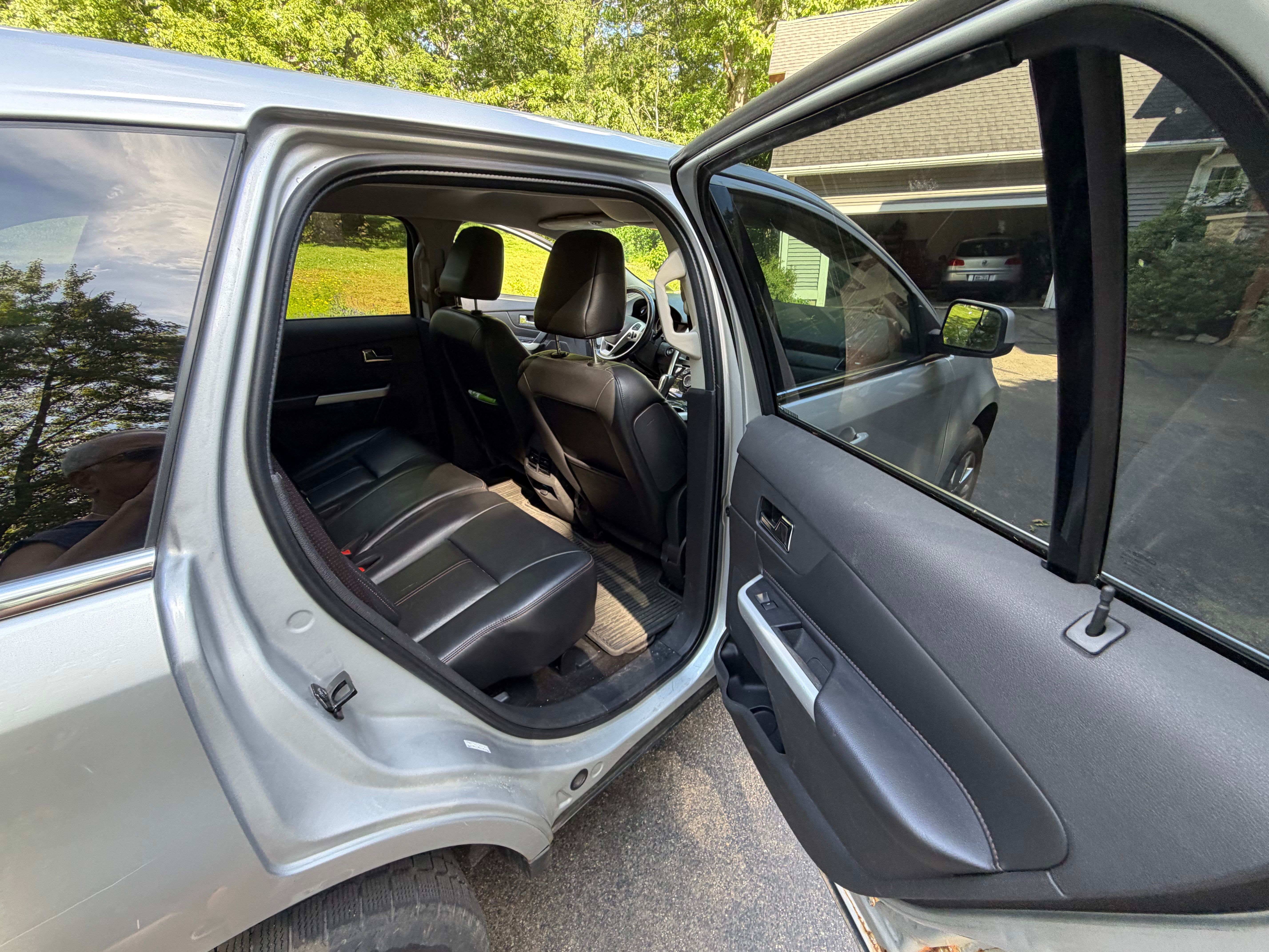 Used 2011 Ford Edge Limited w/ Trailer Tow Package AWD/4WD image 9