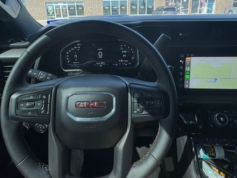 Used 2025 GMC Sierra 2500 AT4 w/ AT4 Premium Plus Package AWD/4WD image 9